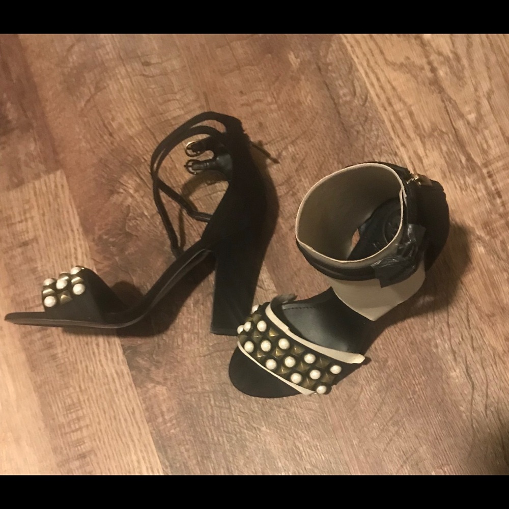 Guess black fabric Petunia 2 heeled sandal.